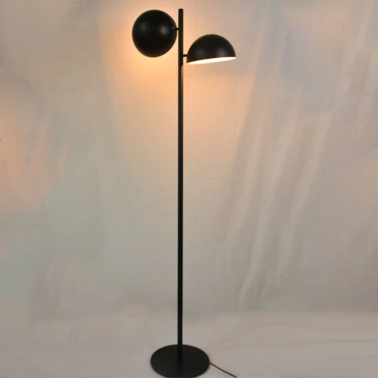 Lampada da terra decorativa con regolazione della luminosità dal design moderno per comodino, soggiorno, paralume ruotabile